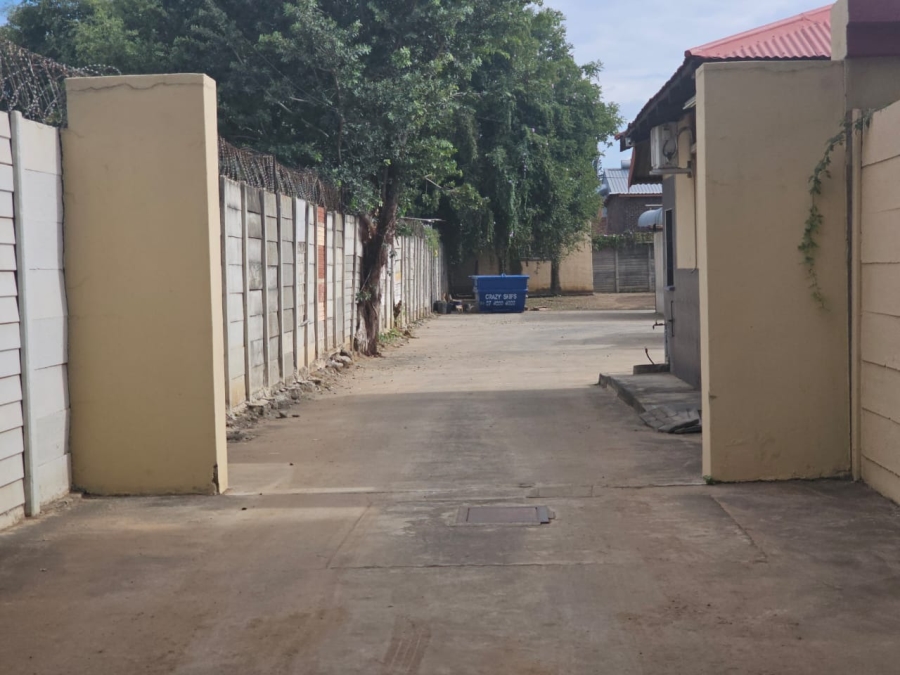Commercial Property for Sale in Oos Einde North West
